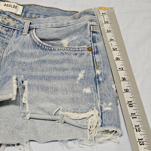 AGOLDE Parker Stone Washed Distressed Cut Off Jean Shorts Women Size 28 Swapmeet - Picture 12 of 16